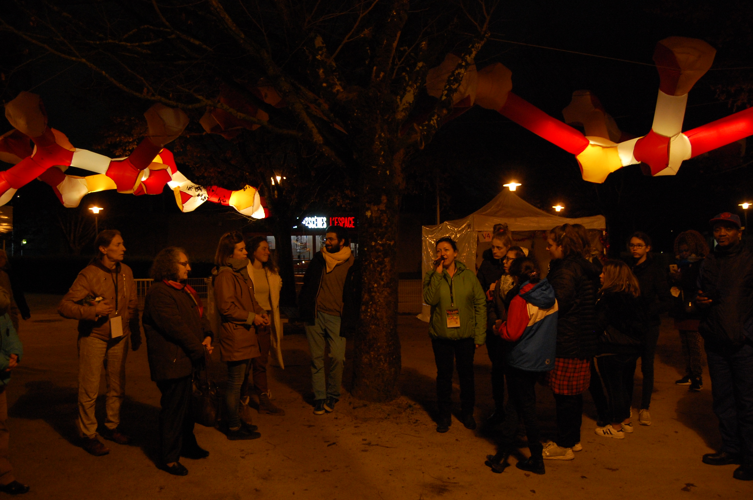 Les Constellations installées Place de l'Europe à Besançon, avec l'association Juste Ici, en 2018